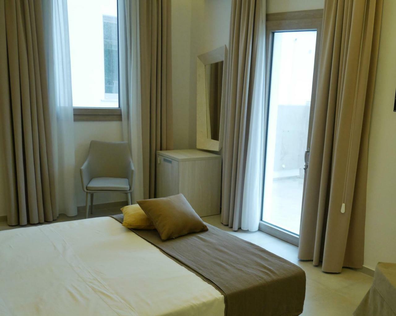 Bed and Breakfast Palazzo San Lazzaro Lecce Exterior foto
