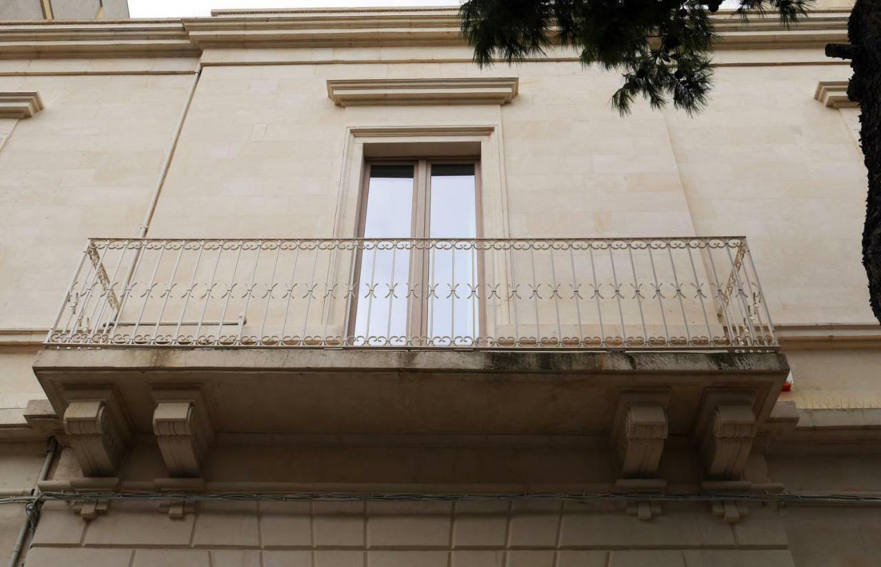 Bed and Breakfast Palazzo San Lazzaro Lecce Exterior foto